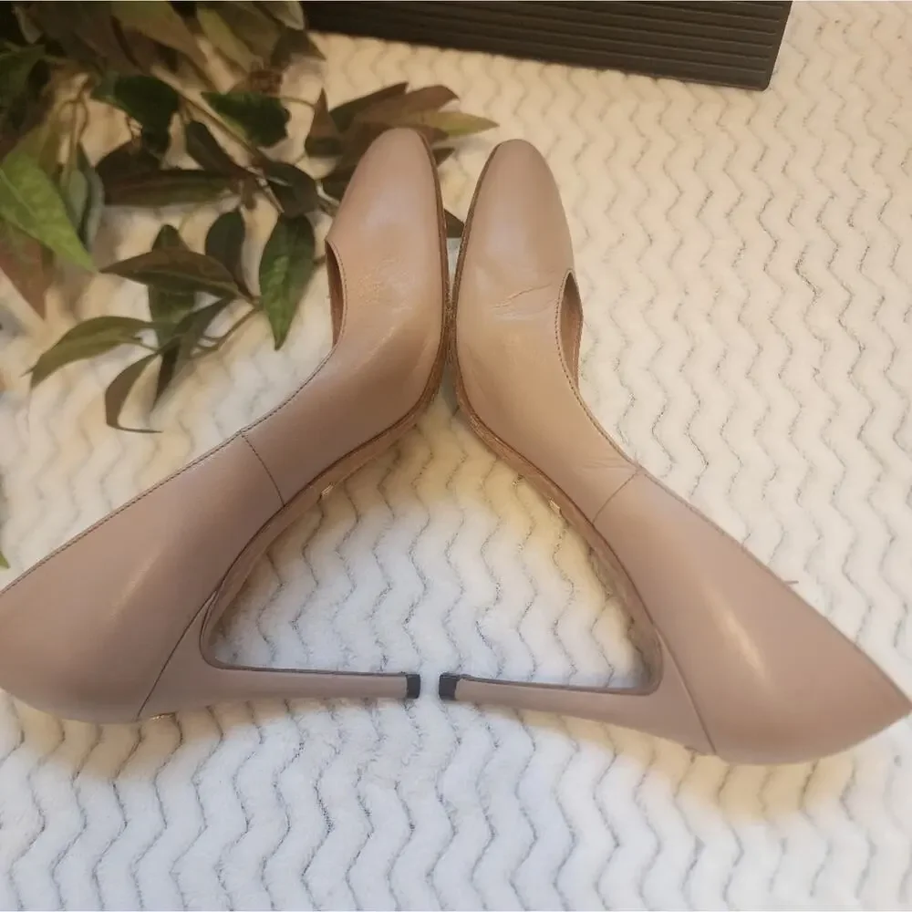GUCCI BEIGE LEATHER PUMP SIZE 40 WITH BOX & DUSTBAG